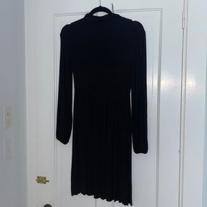 Black light weight turtle neck dress
